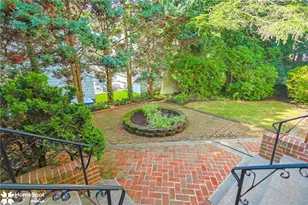 107 N Robinson Ave, Pen Argyl Boro, PA 18072 - Photo 15