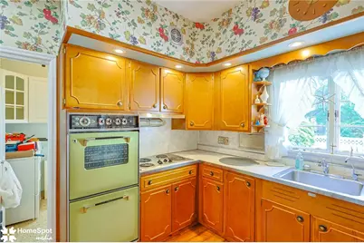 107 N Robinson Avenue, Pen Argyl Boro, PA 18072 - Photo 23
