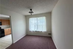 1947 Willings Ln, Hellertown Boro, PA 18055 - Photo 5