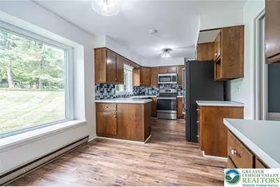2568 Millbrook Drive, Emmaus Boro, PA 18049 - Photo 9