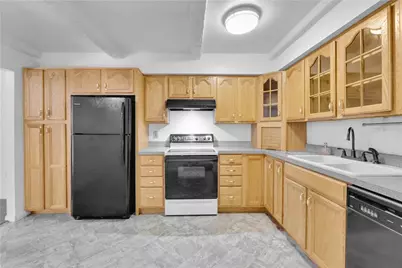 2874 Aronimink Place, Lower Macungie Township, PA 18062 - Photo 9