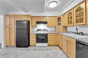 2874 Aronimink Pl, Lower Macungie Township, PA 18062 - Photo 9