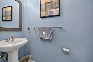4205 Shadowstone Dr, Easton, PA 18040 - Photo 21