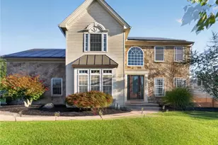 4205 Shadowstone Dr, Easton, PA 18040 - Photo 3