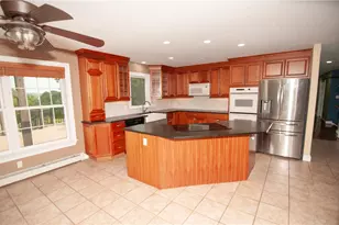 2202 High Meadow Rd, Springfield Twp, PA 18036 - Photo 7