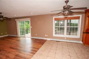 2202 High Meadow Rd, Springfield Twp, PA 18036 - Photo 11