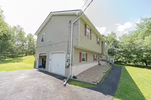214 Center Dr, Tunkhannock Twp, PA 18610 - Photo 5