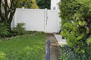 2026 Ealer St, Wilson, PA 18042 - Photo 27