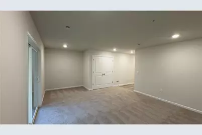 8214 Alexander Court, Upper Macungie Township, PA 18031 - Photo 5