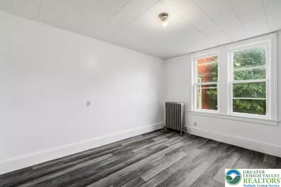 116 W Main Street #1, Pen Argyl Boro, PA 18072 - Photo 11