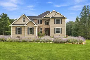 724 Silver Fox Ln, Stroudsburg, PA 18360 - Photo 1