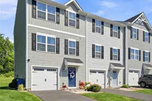 2133 Cross Country Rd, Northampton Township, PA 18067 - Photo 3