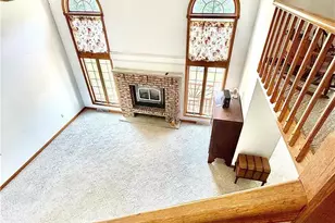 555 Eagle Dr, Middle Smithfield, PA 18302 - Photo 5