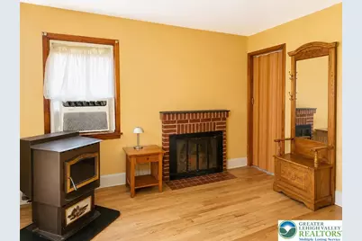 105 W Laurel Avenue, Pen Argyl, PA 18072 - Photo 9