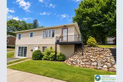 105 W Laurel Avenue, Pen Argyl, PA 18072 - Photo 1