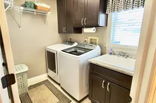4982 Abbey Rd, North Whitehall Township, PA 18037 - Photo 17