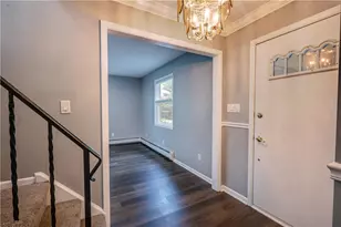 3250 Vista Dr, Moore Township, PA 18038 - Photo 3