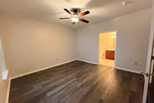 2133 Hidden Meadows Ave, Upper Hanover Twp, PA 18073 - Photo 13