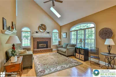 1596 Woodfield Drive, Bethlehem City, PA 18015 - Photo 13
