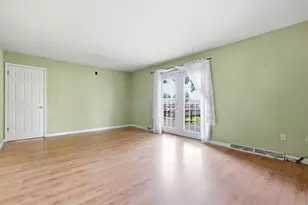 1925 Belleview Dr, Whitehall Township, PA 18052 - Photo 17