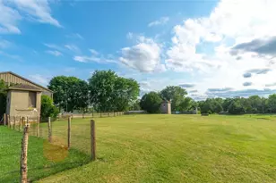 2071 Baus Rd, East Greenville Boro, PA 18041 - Photo 23