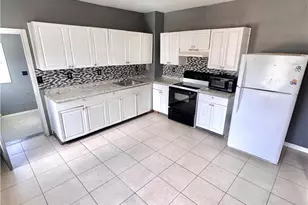 639 W Greenleaf St, Allentown City, PA 18102 - Photo 5