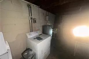 405 N 3rd St, Emmaus Boro, PA 18049 - Photo 23