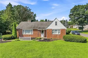 798 Krocks Ct, Lower Macungie Township, PA 18106 - Photo 1