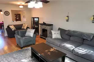 2847 Rhonda Ln, Allentown City, PA 18103 - Photo 3