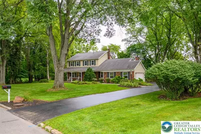 655 Yorkshire Road, Hanover Twp, PA 18017 - Photo 3
