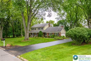 655 Yorkshire Rd, Hanover Twp, PA 18017 - Photo 3