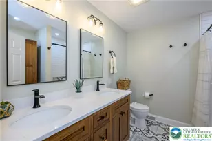 655 Yorkshire Rd, Hanover Twp, PA 18017 - Photo 25