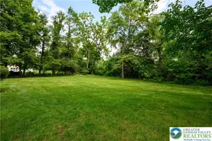 655 Yorkshire Rd, Hanover Twp, PA 18017 - Photo 39