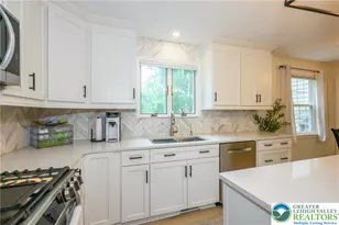 655 Yorkshire Rd, Hanover Twp, PA 18017 - Photo 13