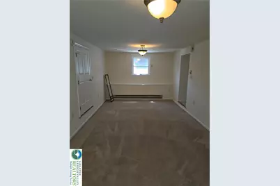 822 Main Street #2 upstairs, Bethlehem, PA 18018 - Photo 3