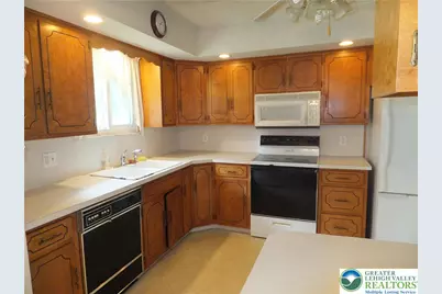 4631 Pine Drive, Lower Nazareth Twp, PA 18064 - Photo 15