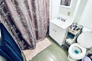 942 S Front St, Allentown City, PA 18103 - Photo 25