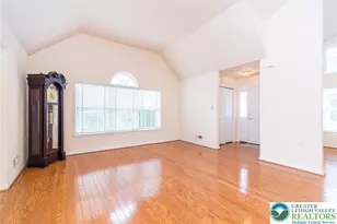2869 Donegal Dr, Lower Macungie Township, PA 18062 - Photo 3