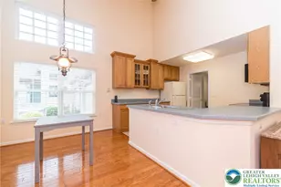 2869 Donegal Dr, Lower Macungie Township, PA 18062 - Photo 9