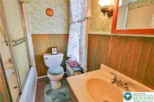 12 E North St, Nazareth Boro, PA 18064 - Photo 19