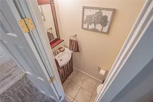 1831 Piccadilly Cir, Allentown City, PA 18103 - Photo 13