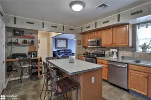 5016 Foxrun Ln, Whitehall Township, PA 18052 - Photo 17