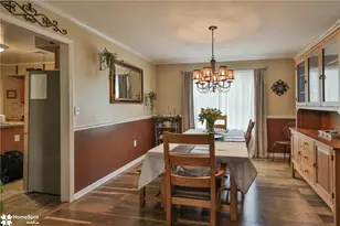 5016 Foxrun Ln, Whitehall Township, PA 18052 - Photo 13