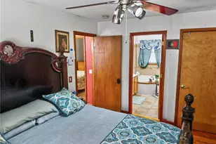 1326 Hilltop Dr, Tobyhanna Twp, PA 18334 - Photo 11