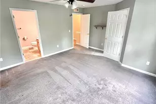 708 Trout Creek Ln, Allentown City, PA 18103 - Photo 13