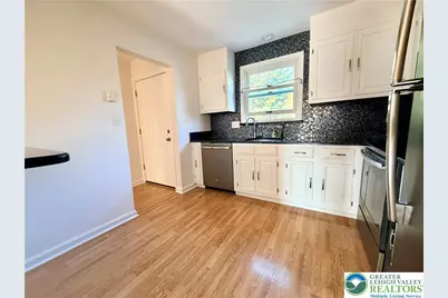 1909 Cricklewood Cove, Upper Macungie Township, PA 18051 - Photo 5