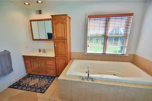 245 Tomahawk Trail, Allen Township, PA 18067 - Photo 17