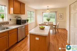 2014 Rolling Meadow Dr, Macungie Boro, PA 18062 - Photo 9