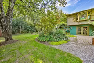364 W Mountain Rd, Bushkill Twp, PA 18091 - Photo 41
