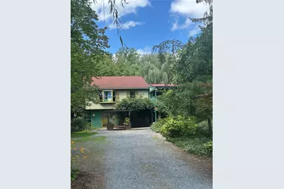 364 W Mountain Road, Bushkill Twp, PA 18091 - Photo 1